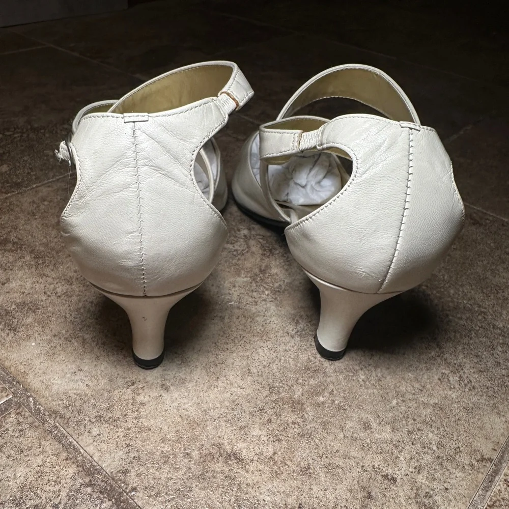 Women’s Vintage Bellini Pointed Toe Heels Size 9 - Picture 5 of 11